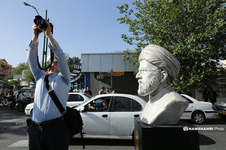 رونمایی سردیس شهید رئیسی در میدان پاستور تهران