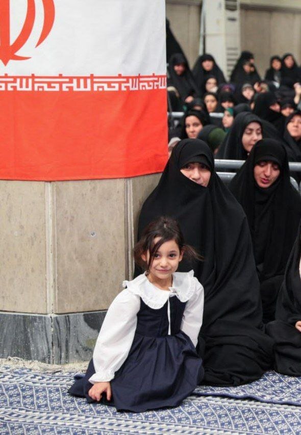 پسر و دختر استاندار شهید آذربایجان در پرواز اردیبهشت | تصاویر