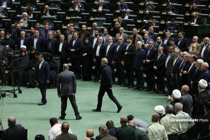 گرامیداشت «شهدای خدمت» در مجلس