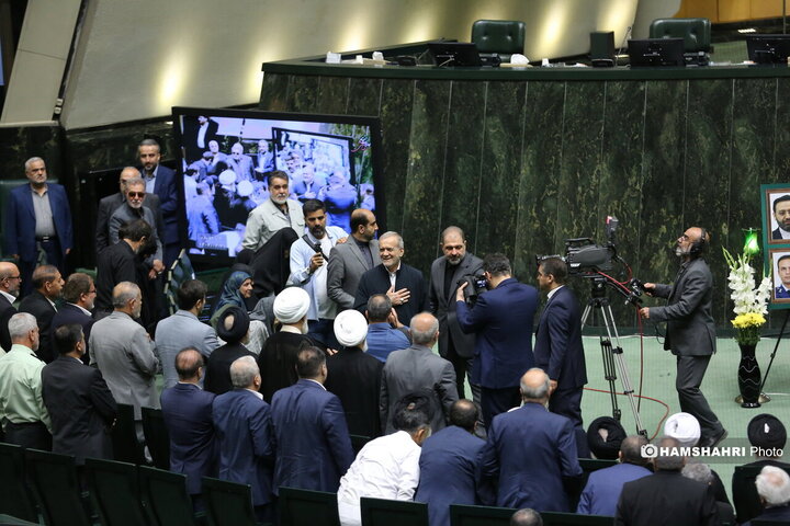 گرامیداشت «شهدای خدمت» در مجلس