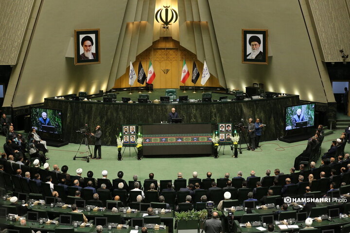 گرامیداشت «شهدای خدمت» در مجلس