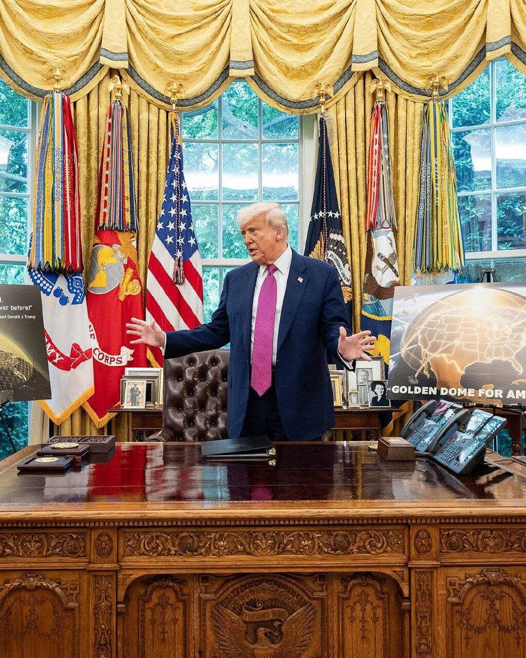 رونمایی ترامپ از طرح ۱۷۵ میلیارد دلاری گنبد طلایی آمریکا | تصاویر