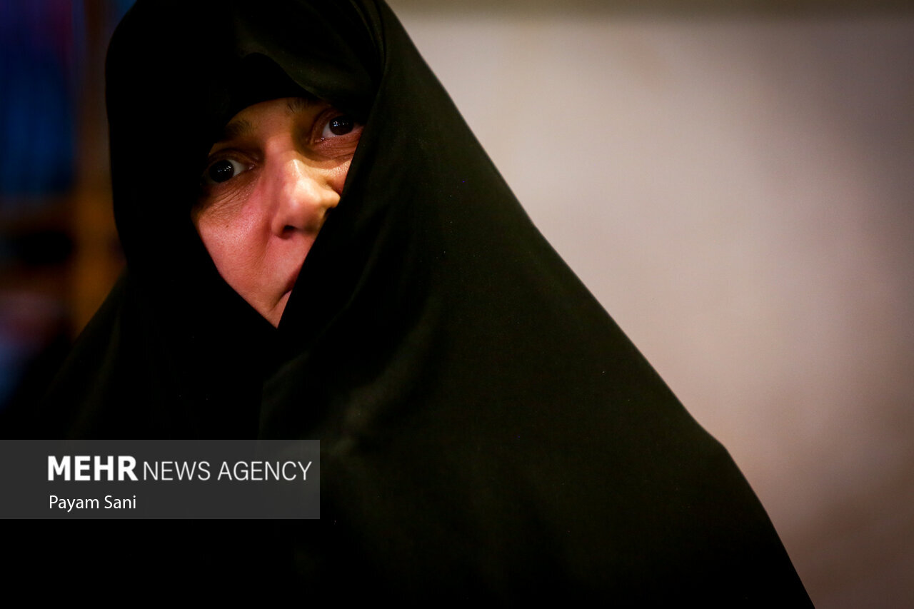 دختر و همسر شهید رئیسی در امامزاده صالح تهران | تصاویر