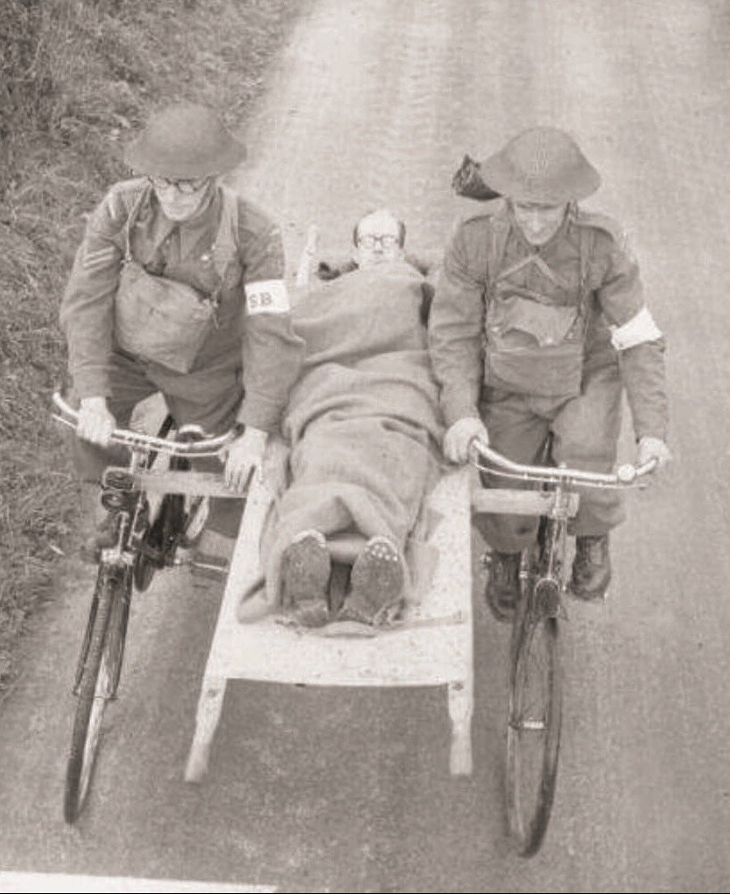 عجیبترین آمبولانسی که هنوز هم فعال است! | عکس