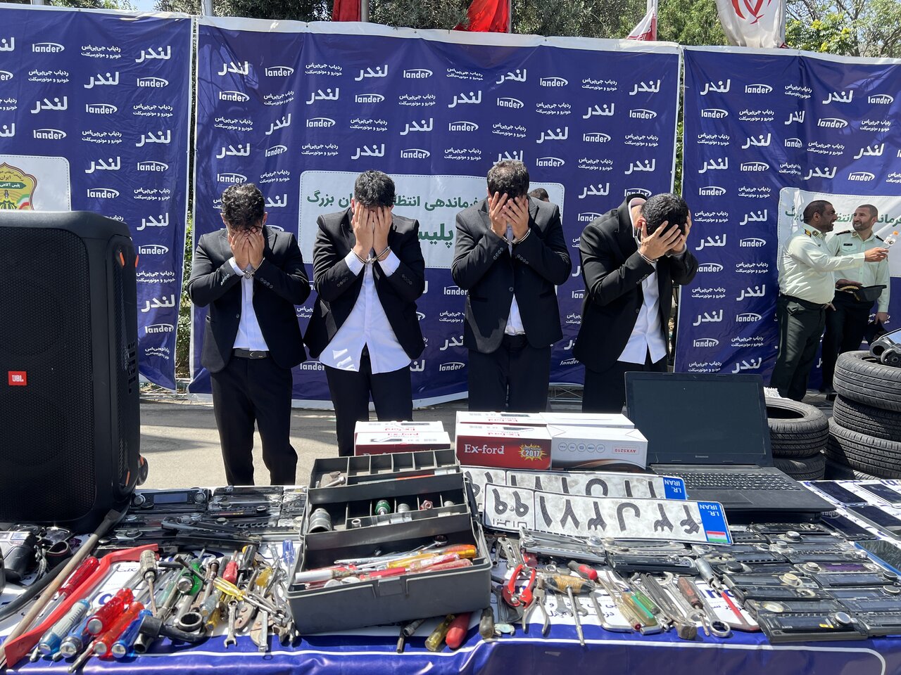 باند سارقان کت و شلواری تهران چه کسانی هستند؟