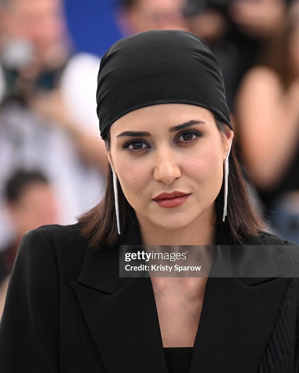 استایل جدید پریناز ایزدیار در فرش قرمز کن | ببینید