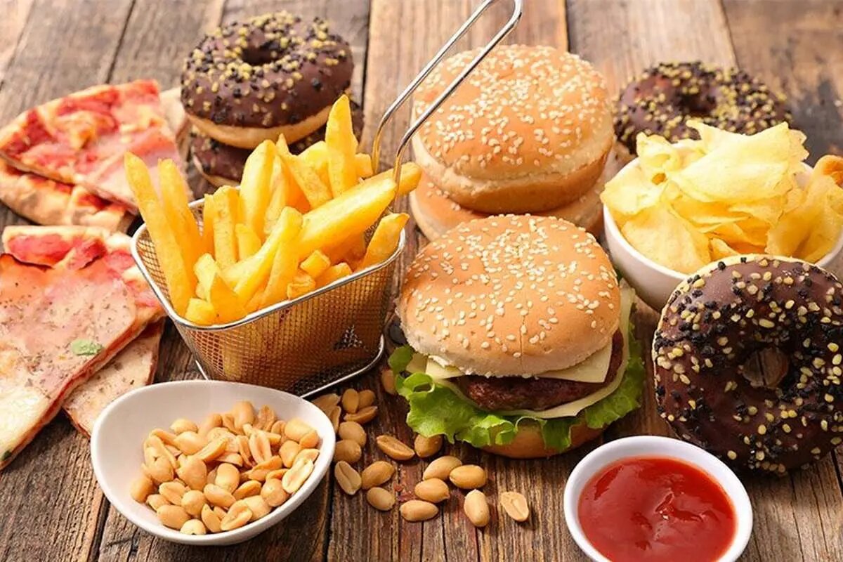 غذاهایی که زودتر پیرتان می‌کند