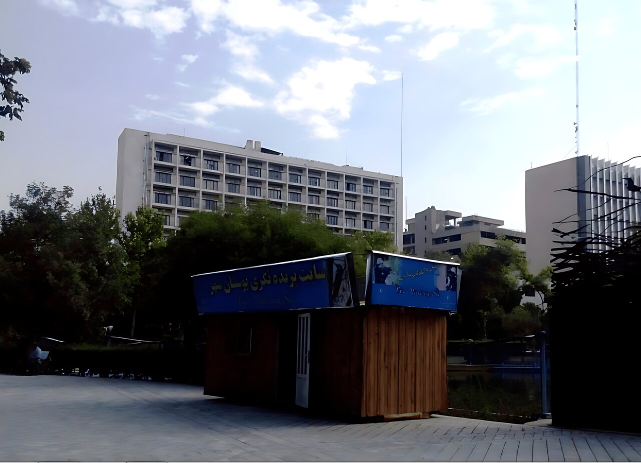 گشت و گذار در قدیمیترین بوستان شهر