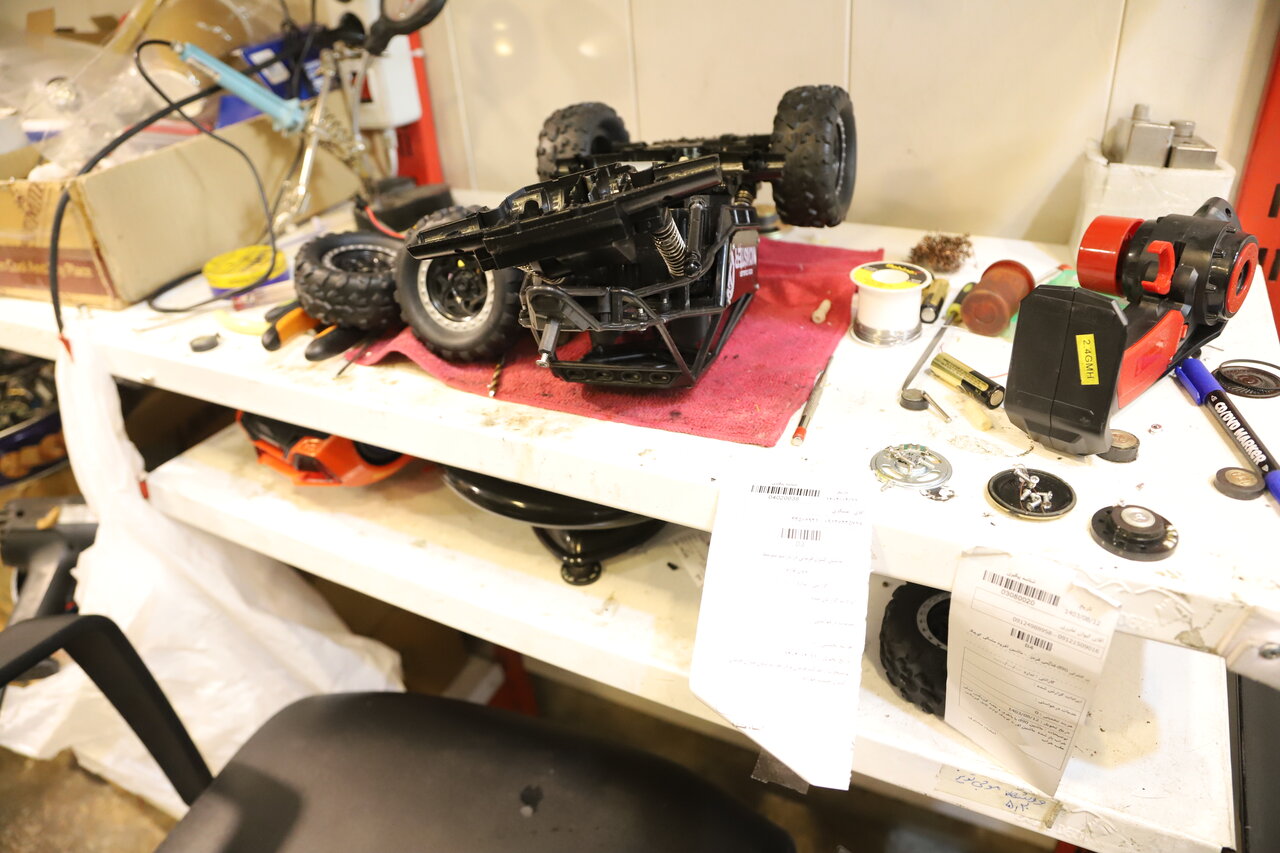 عموصبا و داستان اسباب‌بازی‌ها | این بیمارستان متفاوت از نیم قرن پیش در خیابان جمهوری دایر است