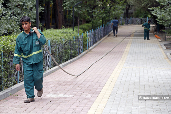 بوستان در حال ساخت ملل