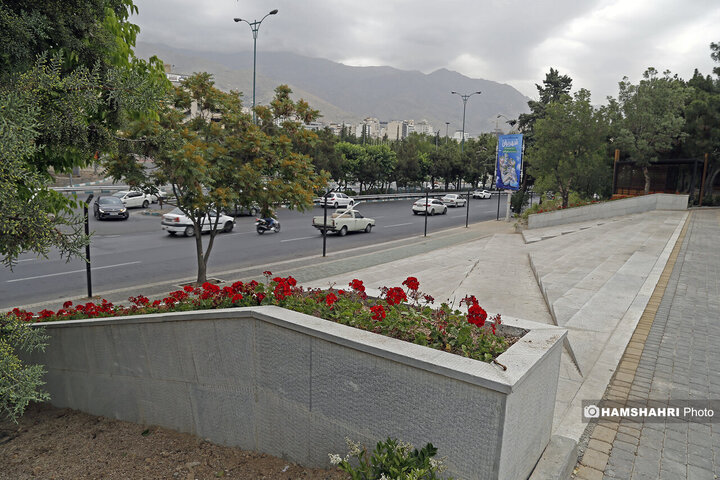 بوستان در حال ساخت ملل