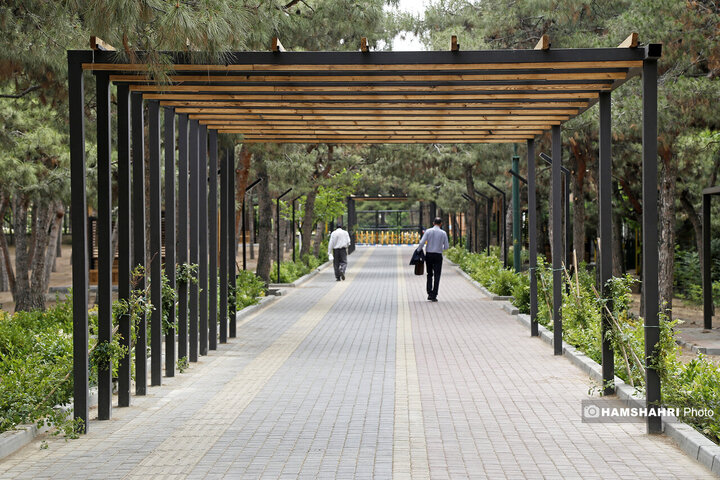 بوستان در حال ساخت ملل