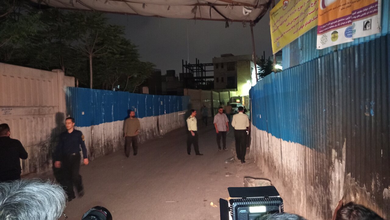 معتاد متجاهر