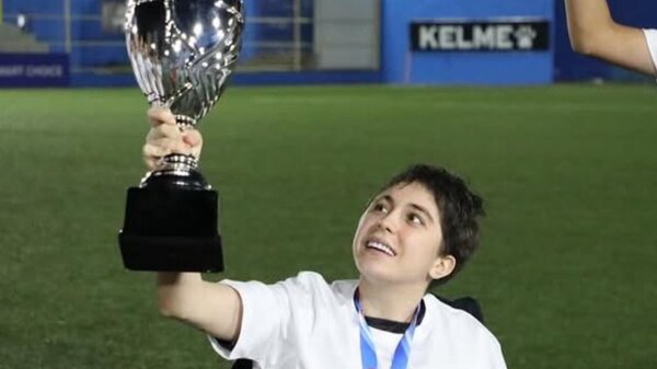 اسرائیل به سر این فوتبالیست شلیک کرد اما زنده شد