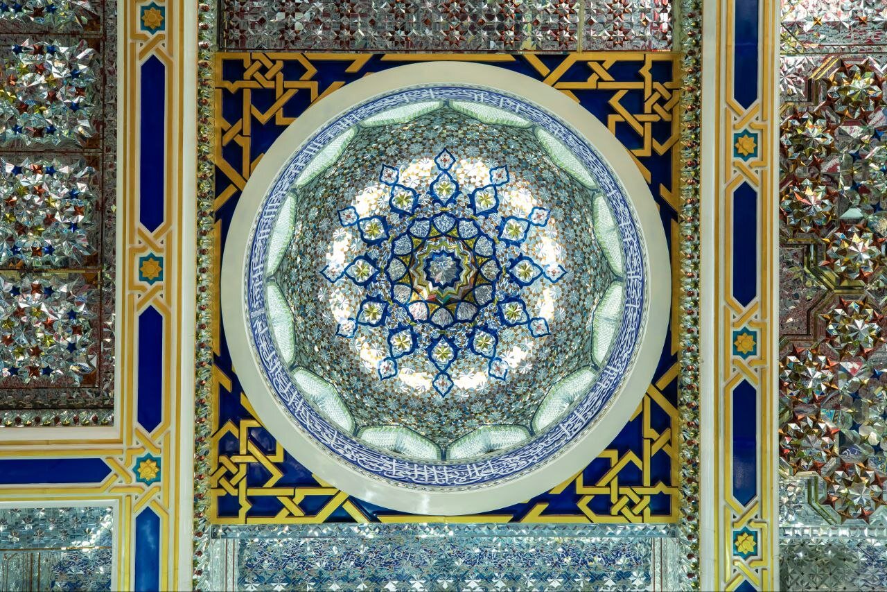 ایرانیان در بارگاه حضرت عباس (ع) گل کاشتند | تصاویر  درخشش هنر ایرانی در بارگاه حضرت عباس (ع) | تصاویر