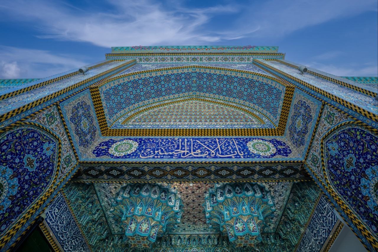 ایرانیان در بارگاه حضرت عباس (ع) گل کاشتند | تصاویر درخشش هنر ایرانی در بارگاه حضرت عباس (ع) | تصاویر