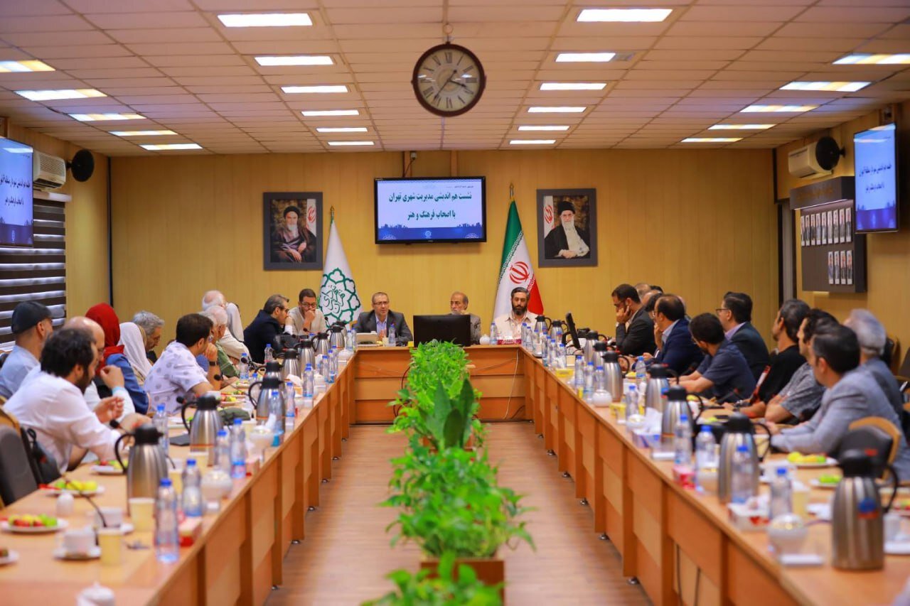 دیدار فروزنده با بازیگران