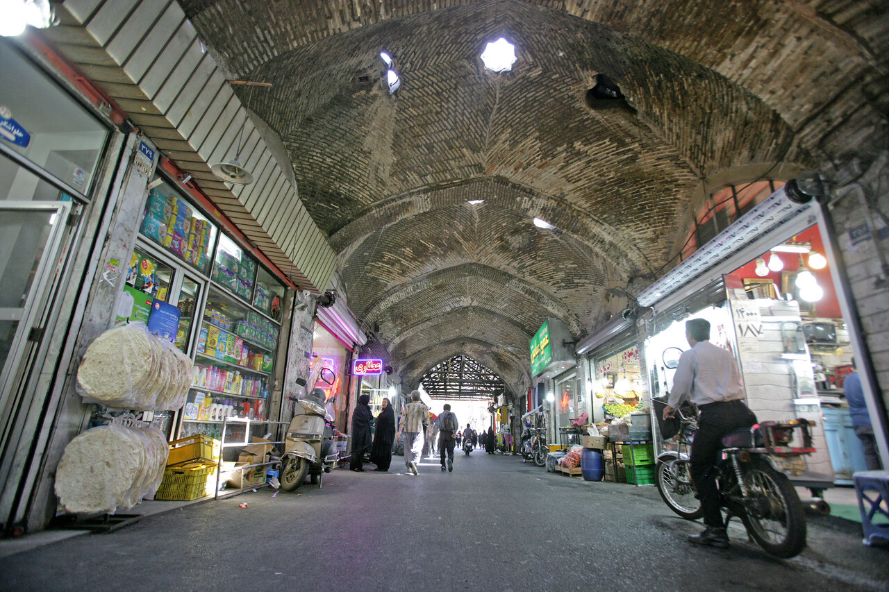 بازاری قجری در تهران که هنوز هم رونق دارد