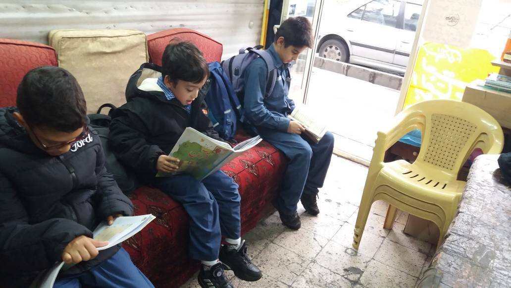 ماجرای پرورش۳هزار نوجوان قرآنی در مبل سازی | جایزههای جالب حاجفاضل به حافظان و خانوادههایشان