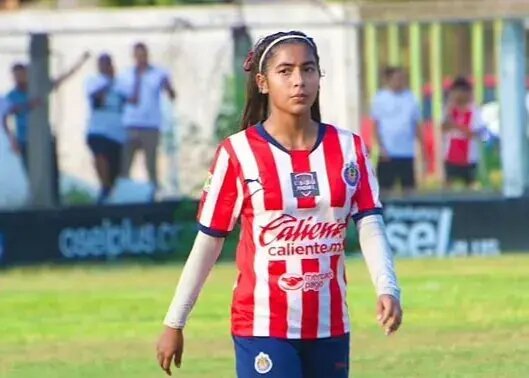 مرگ باورنکردنی فوتبالیست زن بر اثر گرما!