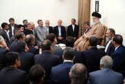 وزیر کشور و استانداران با رهبر انقلاب دیدار کردند