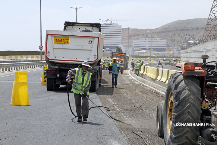 آسفالت کاری در اتوبان شهید خرازی