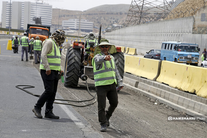 آسفالت کاری در اتوبان شهید خرازی