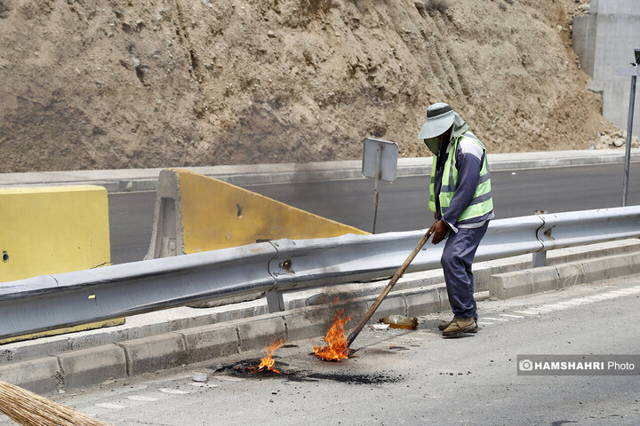 آسفالت کاری در اتوبان شهید خرازی