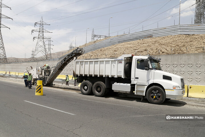 آسفالت کاری در اتوبان شهید خرازی