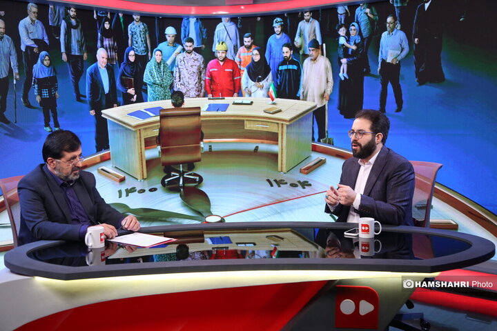 رهبر انقلاب