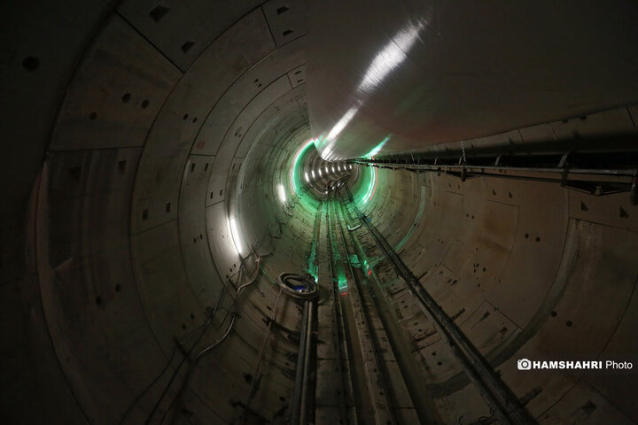 بازدید از روند اجرایی پروژه عمرانی احداث خط ۱۰ متروی تهران