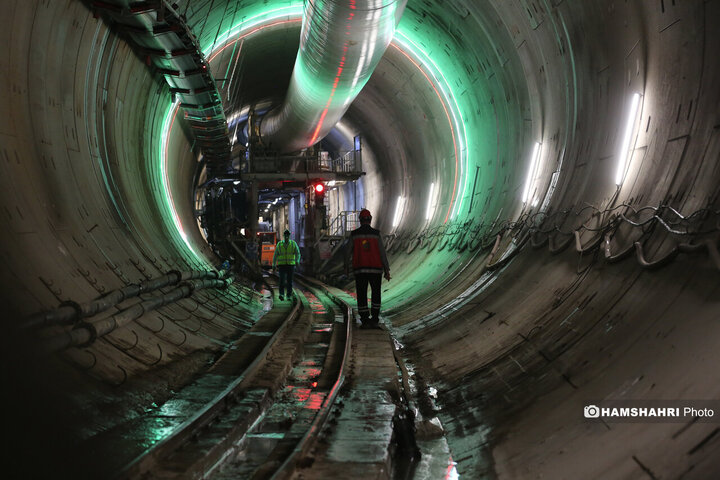 بازدید از روند اجرایی پروژه عمرانی احداث خط ۱۰ متروی تهران