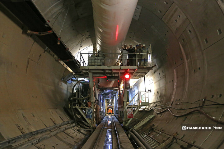 بازدید از روند اجرایی پروژه عمرانی احداث خط ۱۰ متروی تهران