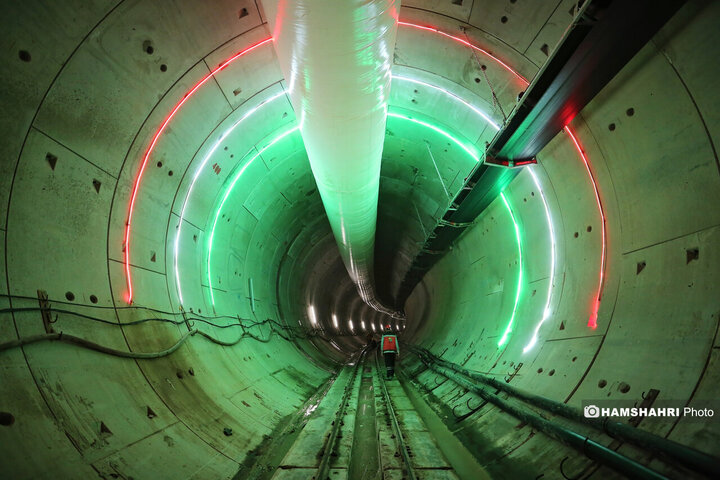 بازدید از روند اجرایی پروژه عمرانی احداث خط ۱۰ متروی تهران