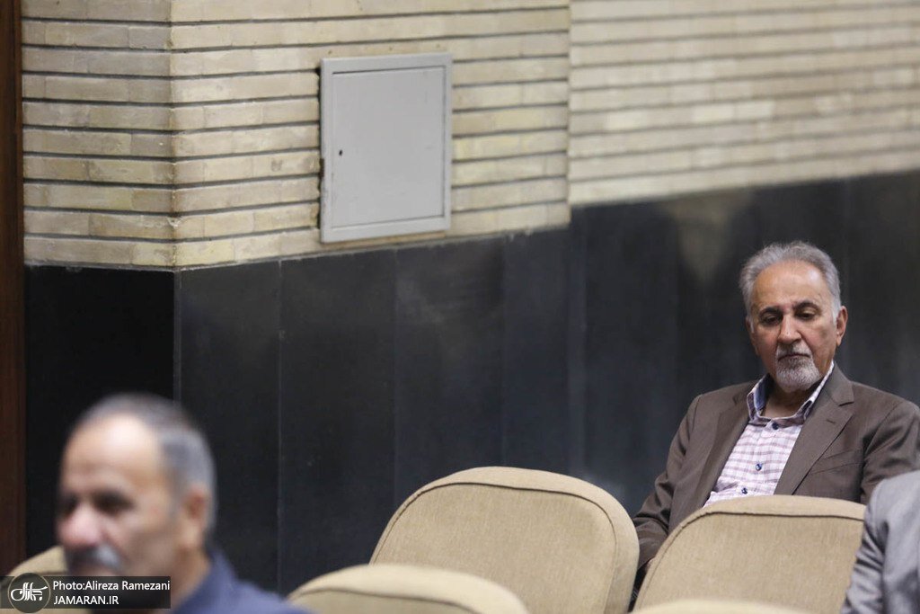 محمدعلی نجفی در یک مراسم ختم  | تصاویر