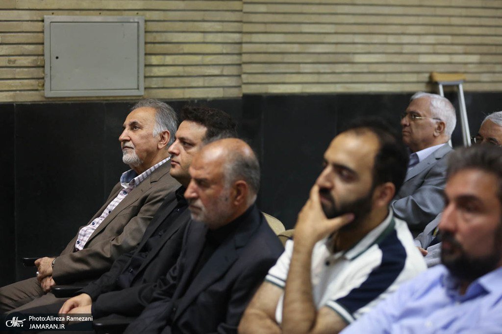 محمدعلی نجفی در یک مراسم ختم  | تصاویر