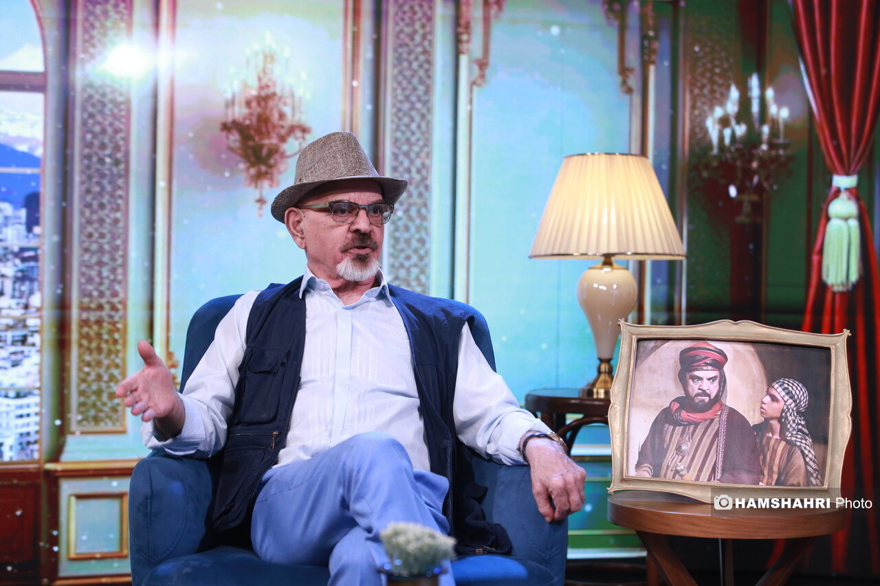 فخیم‌زاده: بعد از انقلاب کسی کاری به من نداشت و به کارم ادامه دادم + فیلم