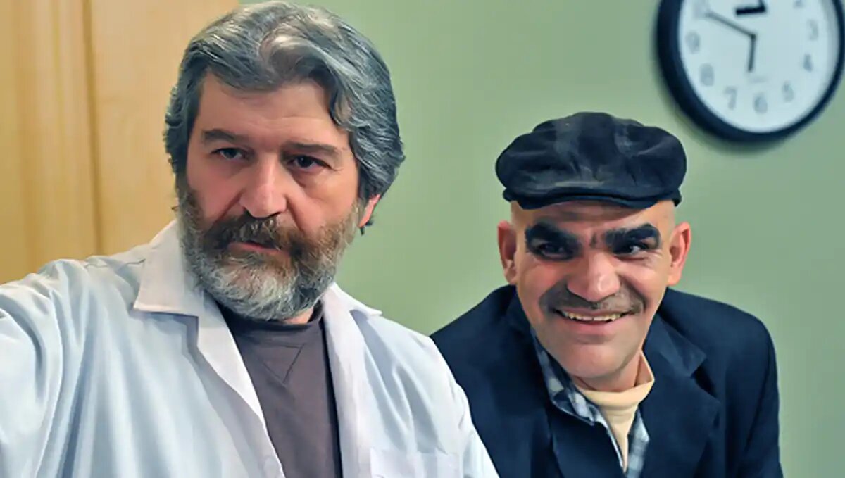 بازیگر سرشناس: یکی از انگشتانم را قطع کردند | می خواستند پایم را هم قطع کنند