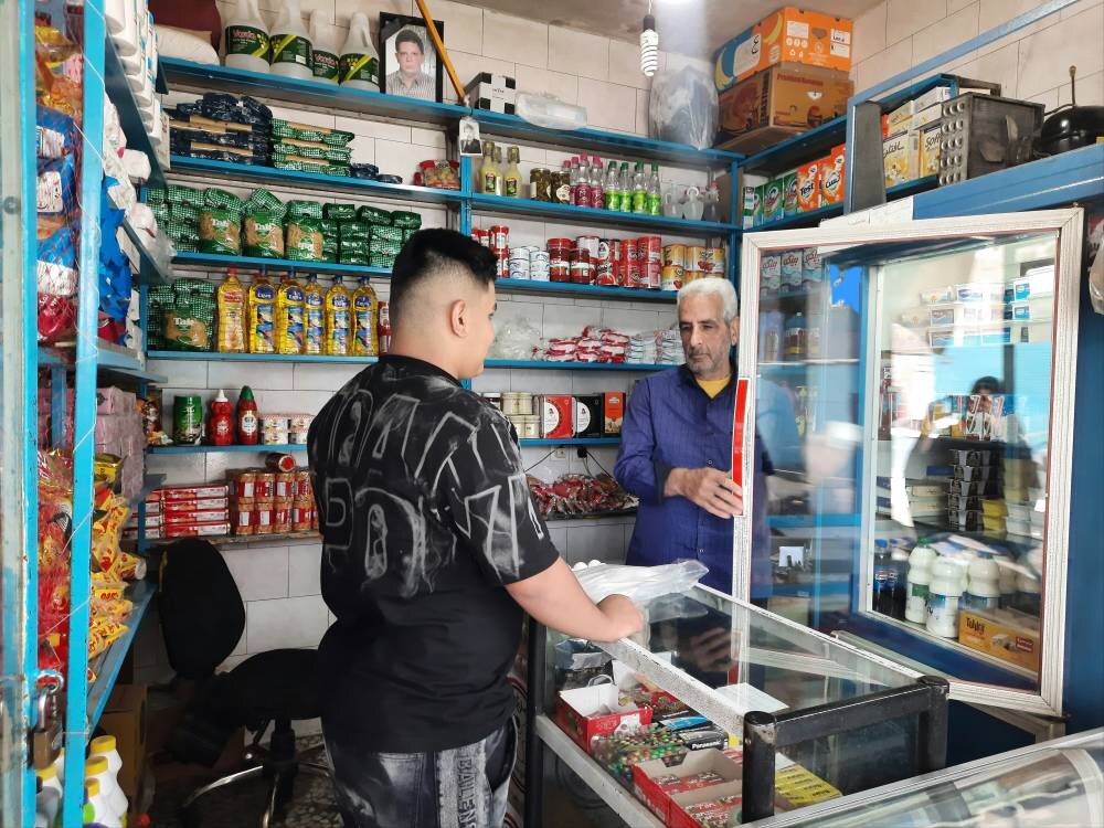 ۳۰ سال فروشندگی بدون حتی یک نخ سیگار!