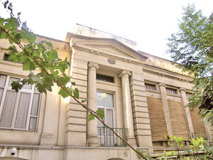 دیدار با مشاهیر ادبی زیر سقف خانههای تاریخی