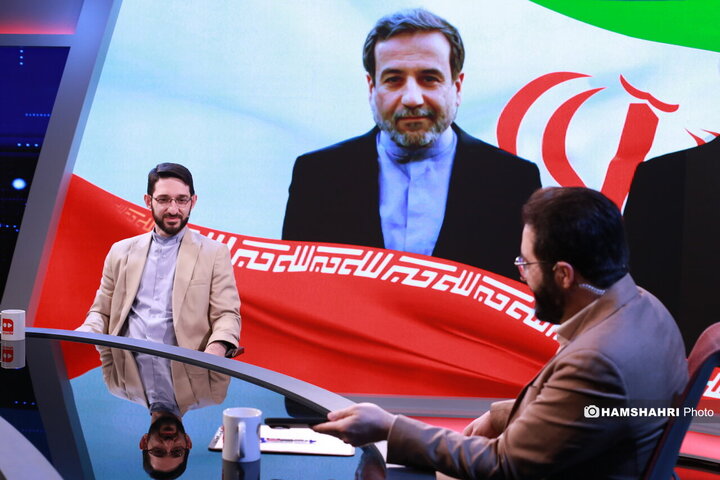 دیپلماسی خدمت