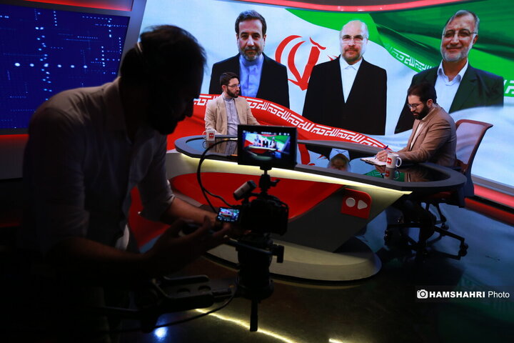 دیپلماسی خدمت