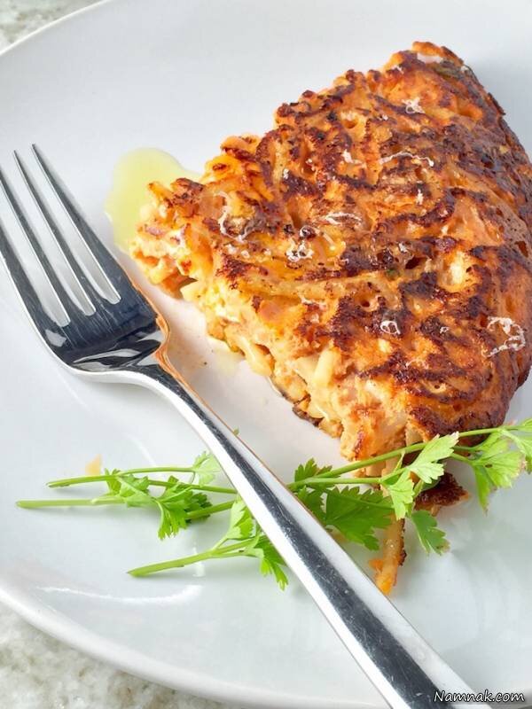 فریتاتا با پاستا ؛ املت لذیذ بدون گوشت با پنیر در فر و تابه