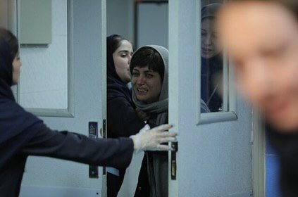 چهره متفاوت پریناز ایزدیار در زن و بچه سعید روستایی | ببینید