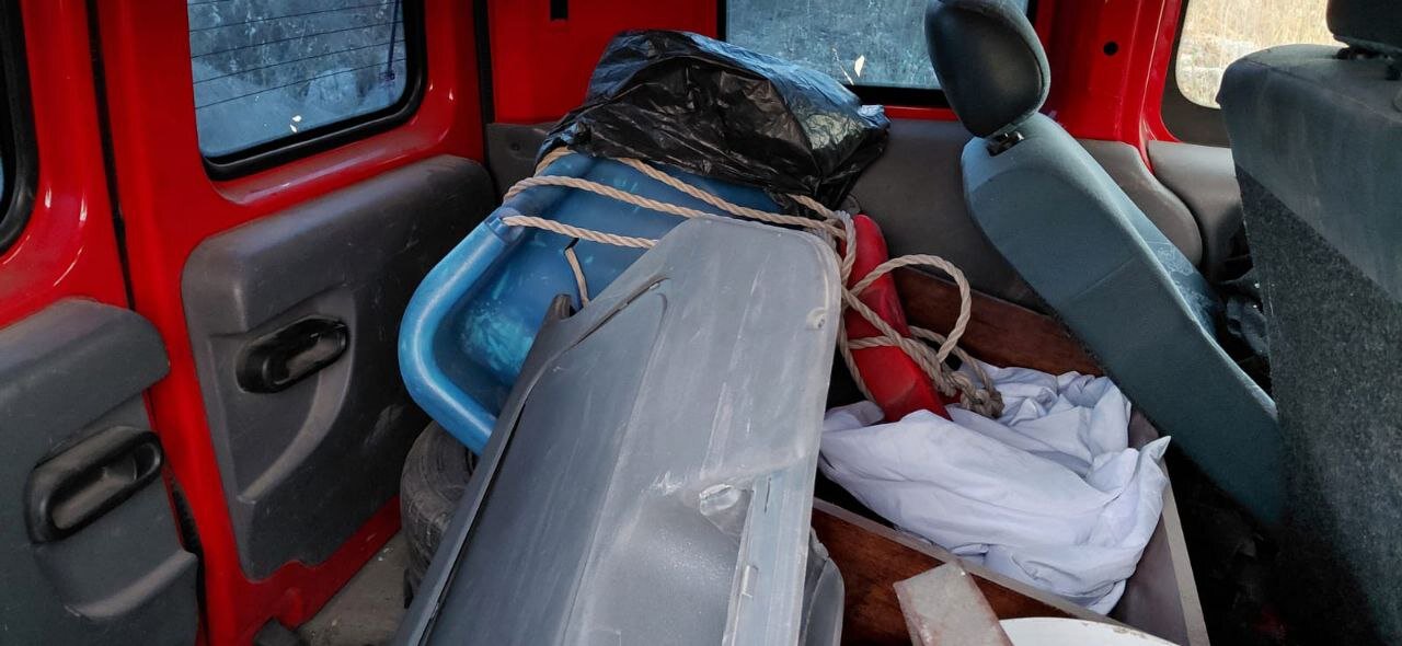 شهید لبنانی چه وسایلی را در خودروی خود حمل میکرد؟ |تصاویر