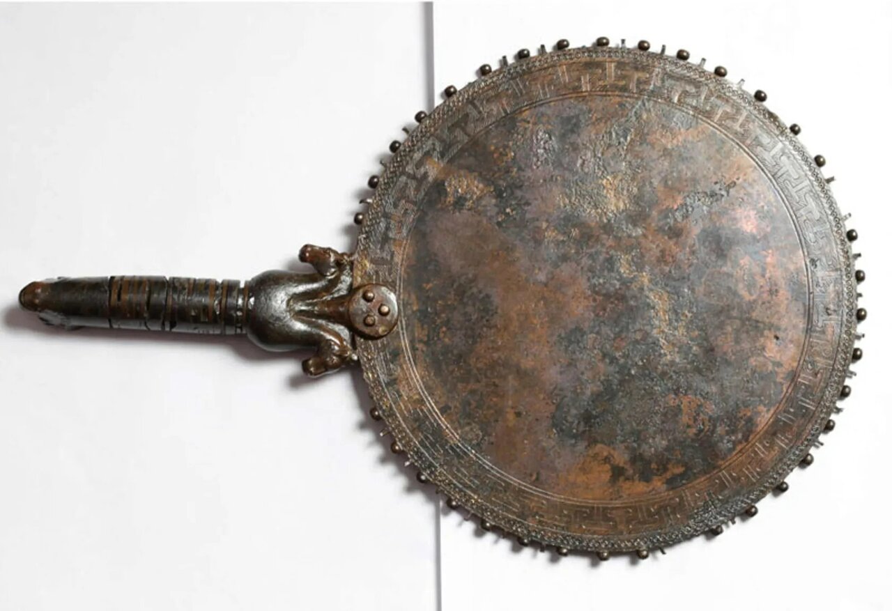 از آب تا شیشه؛ آینهها چگونه به وجود آمدند؟ | عکس