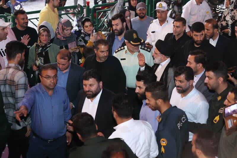 تصاویر کمتر دیده شده  از شهیدجمهور در جشن ده کیلومتری غدیر