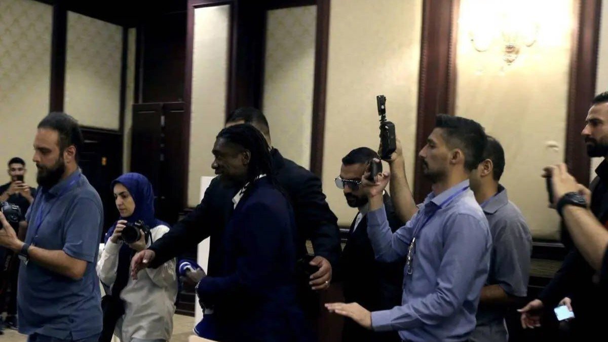 تصاویری از سیدورف با بادیگارهایش در تهران