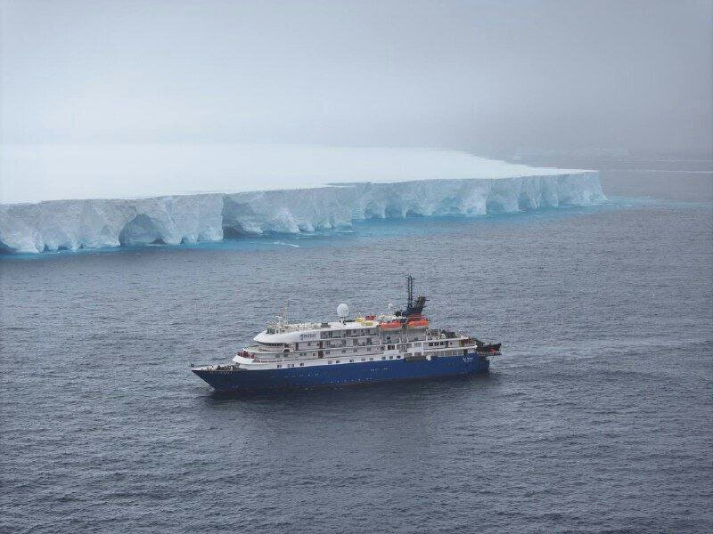 بزرگترین کوه یخ A۲۳A در جهان از Chalia خارج شد