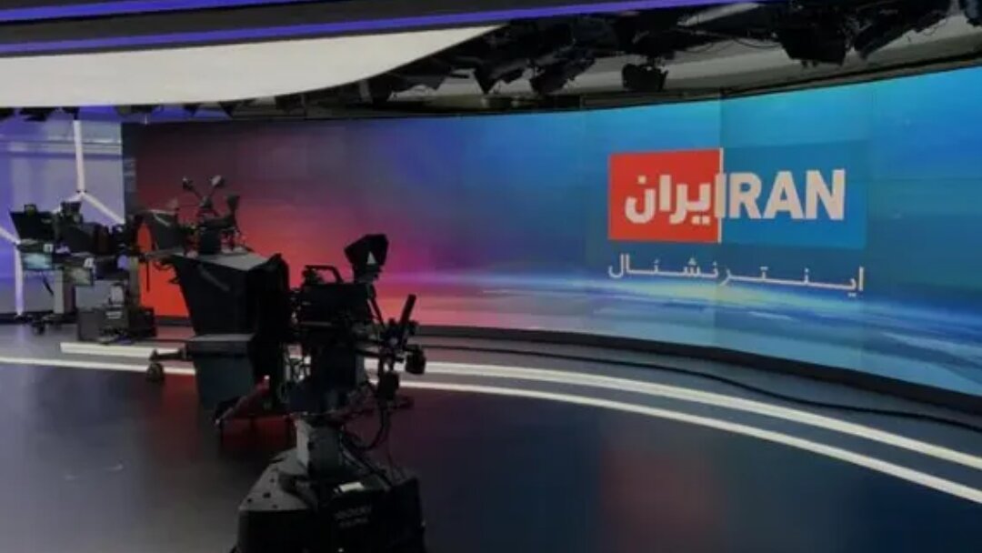 اینترنشنال باز هم گاف داد+ ویدئو ؛ این شخض فرزند رهبر انقلاب است؟ | دروغ‌پردازی سریالی از ختم پدر انصاری تا همسر پزشکیان